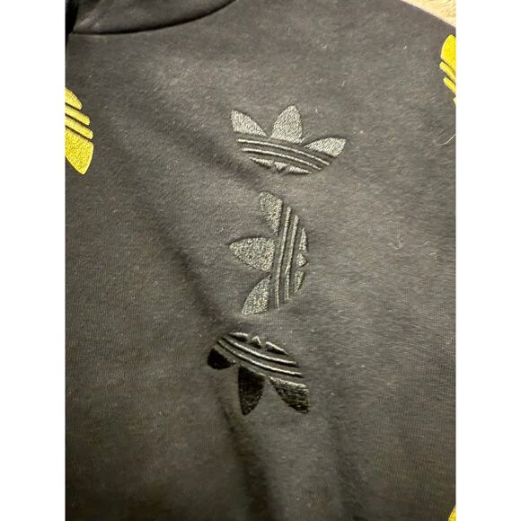 Adidas Women’s Small Crop Hoodie – Large Gold Logo - Picture 3 of 10